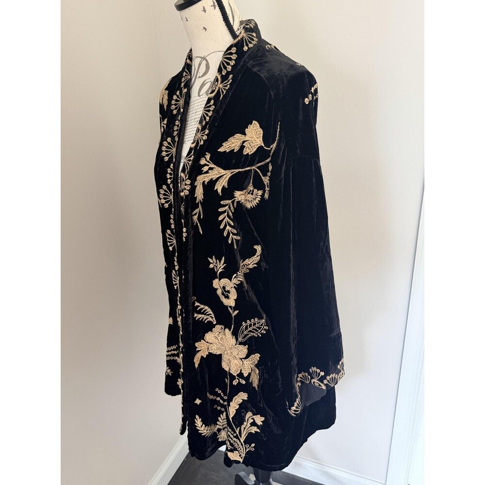 Johnny Was Kimono Jacket Womens Large Black Velvet Floral Embroidered Boho - Picture 9 of 10